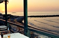 Ta Kioupia tou Tzo - Taverna - Beach Bar
